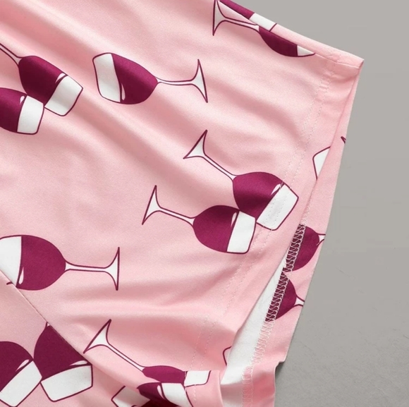 Wine O'clock Lounge Set - Picture 4 of 6